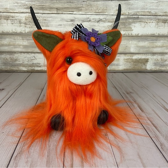Highland Cow Coo Gnome Orange Fur Daisy Black White Purple Handmade Home Decor - Picture 12 of 12